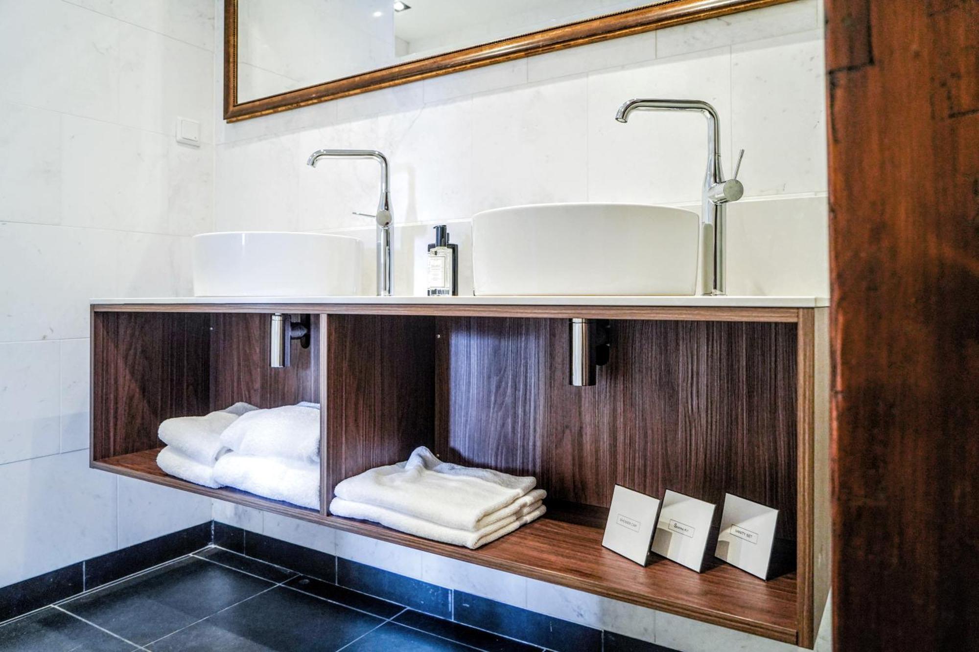 Central Park Voorburg - Relais & Chateaux Экстерьер фото
