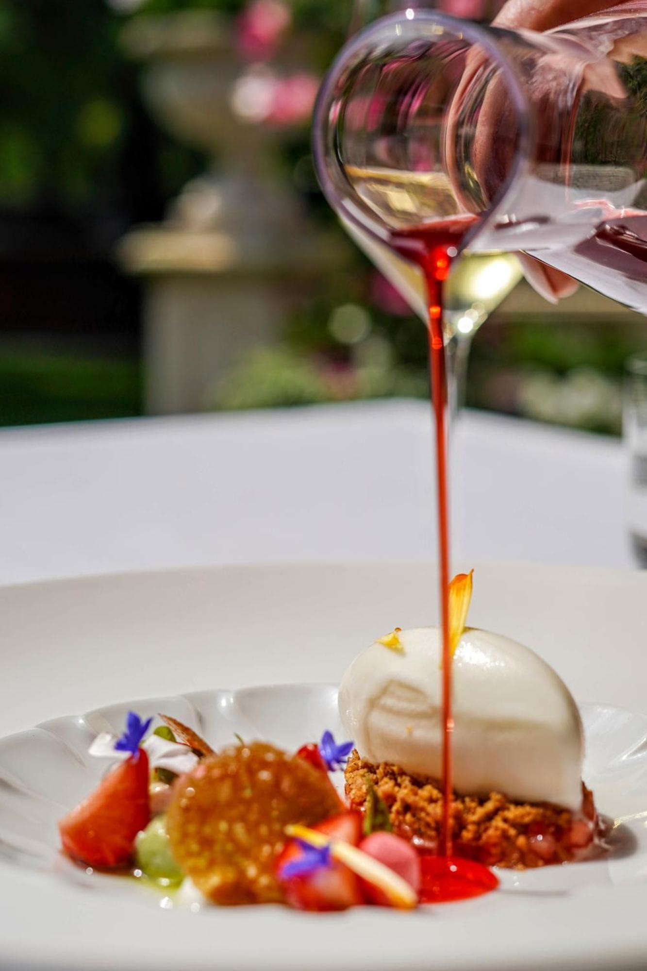 Central Park Voorburg - Relais & Chateaux Экстерьер фото