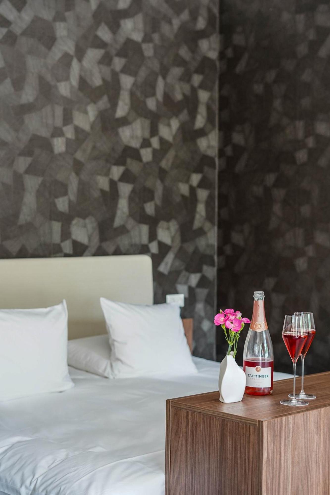Central Park Voorburg - Relais & Chateaux Экстерьер фото